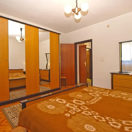 Apartment Fuer 4 Personen Ca 46 Qm In Pula, Istrien Istrische Riviera Pula